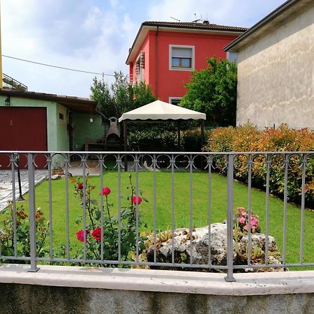 Il Roseto Holidays Villa Castelnuovo del Garda Exterior foto